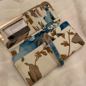FLORAL WALLET Blue & Tan Flower Fabric NEW